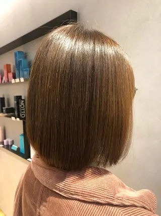 ミディアム 吉川 夏海のヘアスタイル