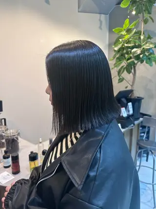 ミディアム Shiro RENのヘアスタイル