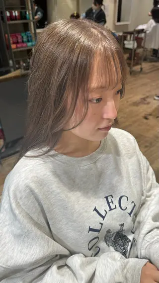 ロング 小松 陽香のヘアスタイル
