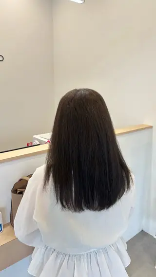 セミロング カラー Agu. / KAEDEのヘアスタイル