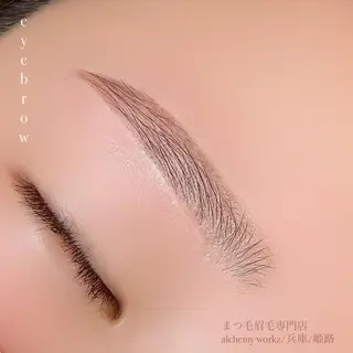 アイブロウ alchemy workzのマツエク・マツパデザイン