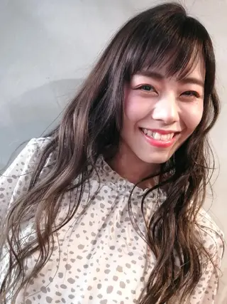 カラー ロング 傷ませないブリーチ 美容師🎉内山のヘアスタイル