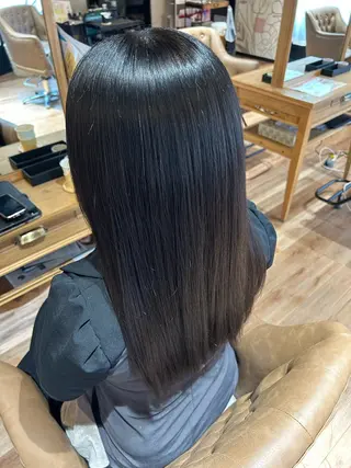 ロング 巽 愛夏のヘアスタイル