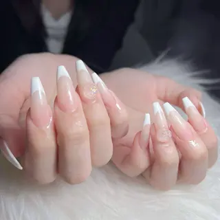 ネイル Hy nailsのネイルデザイン