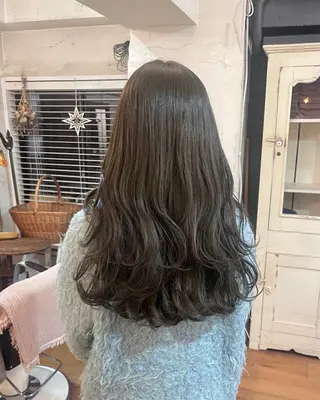 ロング カラー 暗髪とオリーブ🌿 渡辺拓人のヘアスタイル