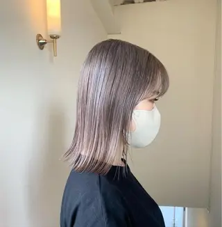 セミロング カラー 本間 結衣のヘアスタイル