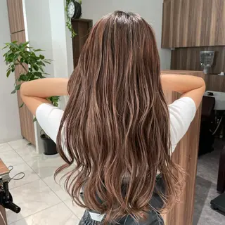 ロング カラー ヘアアレンジ 白髪ぼかしハイライト 茗荷谷駅徒歩2分のヘアスタイル