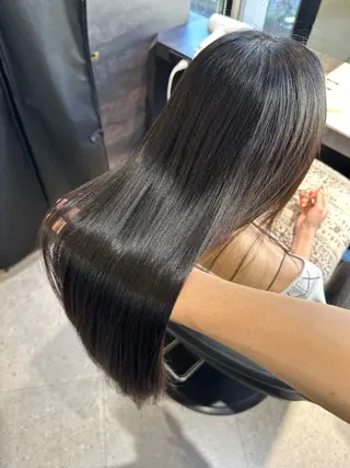 セミロング 髪質改善 中川 翔のヘアスタイル