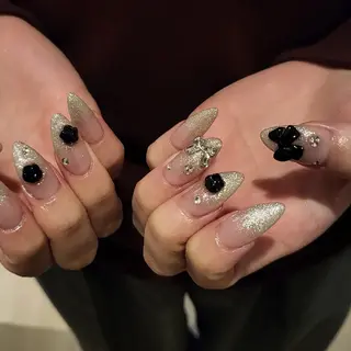 ネイル ease NAILSALONのネイルデザイン