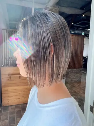ショート カラー ヘアカラー&縮毛矯正 STAR☆RIVERのヘアスタイル