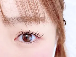 マツエク・マツパ エルフ 伊藤愛莉の眉毛・アイブロウイメージ
