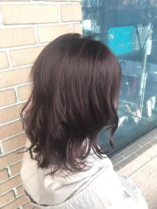 ミディアム カラー パーマ ヘアアレンジ キッズ ネイル マツエク・マツパ サロンドミルク 渋谷高比良のヘアスタイル