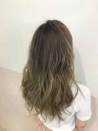 ロング カラー Oopsレイヤー 加藤澄都のヘアスタイル