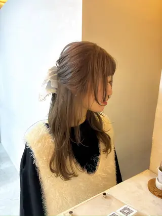 カラー ヘルシー×フェミニン 天神naho🧦のヘアスタイル