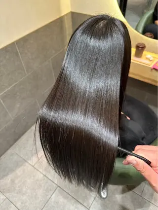ロング カラー パーマ 色落ちまで盛れる 💟まなみのヘアスタイル