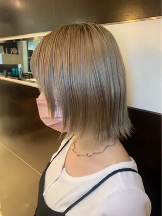 ミディアム タナカ Tanakaのヘアスタイル