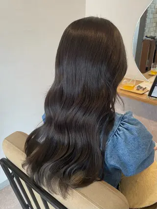 カラー 井上 嘉名のヘアスタイル