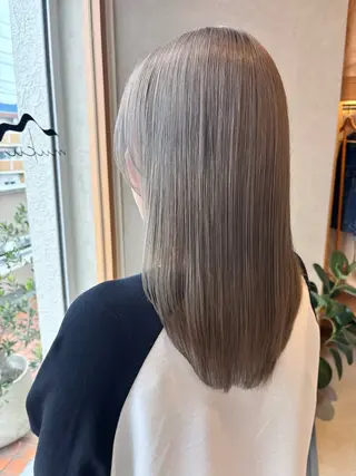 セミロング カラー manami / muku.のヘアスタイル