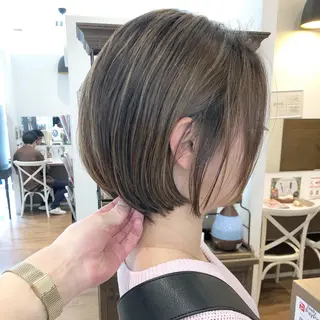 ショート 横浜ブリーチムラ直し ハイトーン/ブリーチのヘアスタイル
