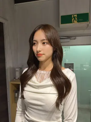 ロング カラー NANAMI🩵 大人可愛い韓国ヘアのヘアスタイル