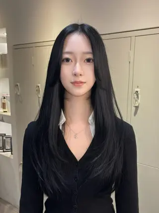 ロング 🍀祥吾🍀レイヤー ✨透明感カラー✨のヘアスタイル