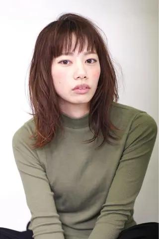 ミディアム 中野 恵脩のヘアスタイル