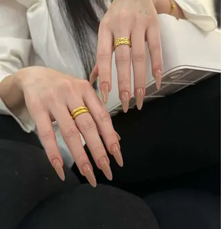 ネイル Mina Aurea Nailのネイルデザイン