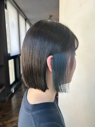 ショート カラー ヘアアレンジ Rina🍒レイヤー 透明感ブリーチ💎のヘアスタイル