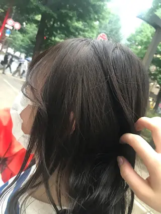 セミロング カラー 🎀きつない みゆ🎀のヘアスタイル