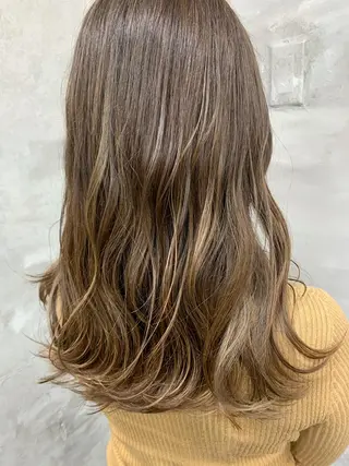 セミロング 髪質改善 makiuchiのヘアスタイル