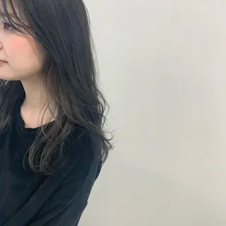 ロング カラー 石井 静のヘアスタイル
