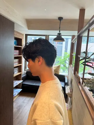 パーマ メンズ 透明感・艶感 小坂隼斗のヘアスタイル