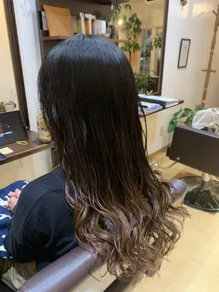 ロング カラー サトウ シューイチのヘアスタイル