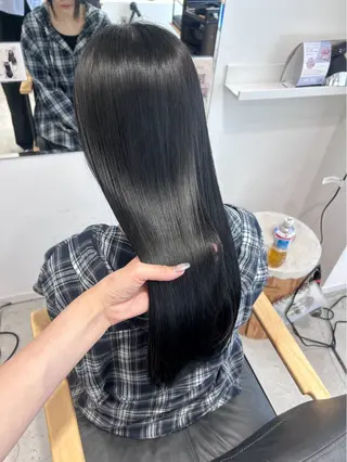 ロング カラー 木谷 彩音のヘアスタイル