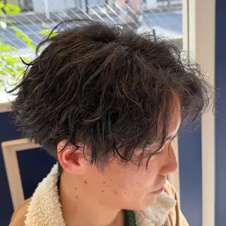 ショート パーマ メンズ 吉田 新平のヘアスタイル