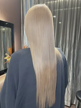 ロング 透明感カラー ⭐︎Yukiのヘアスタイル