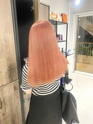 ロング カラー ヘアアレンジ 🌷FUKA🌷 まろやかハイトーンのヘアスタイル
