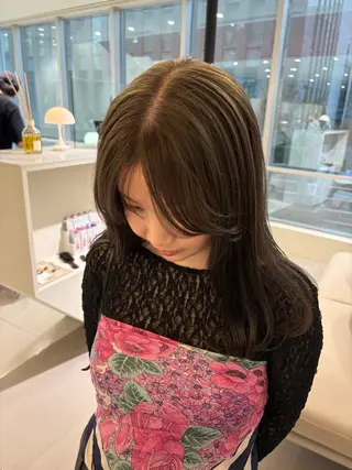 セミロング 顔まわりレイヤー🪐 chiakiのヘアスタイル