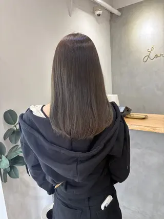セミロング カラー Londnaitre /Miriaのヘアスタイル