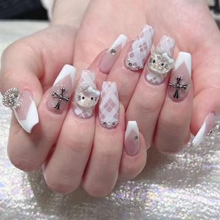 ネイル Queens テイのネイルデザイン