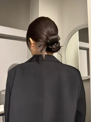 セミロング カラー ヘアアレンジ mina 🌷のヘアスタイル