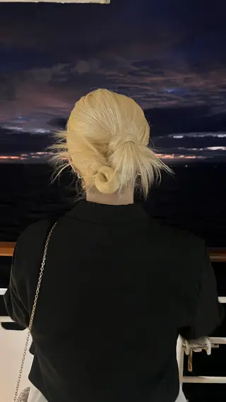 ヘアアレンジ レイヤーカット ⭐シミズリホのヘアスタイル