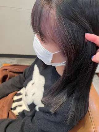 セミロング 才門 真菜のヘアスタイル