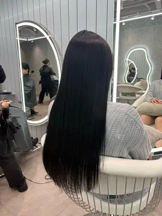 ロング ヘアアレンジ 大宮縮毛矯正🩵 レイヤー 佐藤和のヘアスタイル