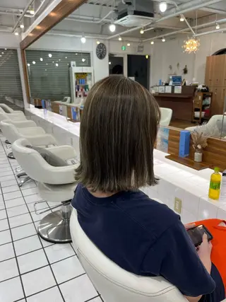 ショート カラー 🌱 みよのヘアスタイル