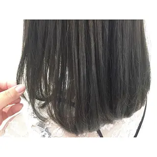 セミロング カラー 透明感♡︎♡︎ 佐々木早苗のヘアスタイル