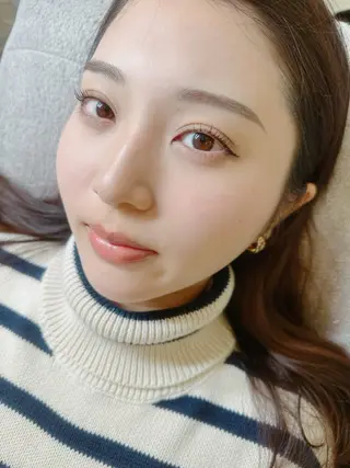 マツエク・マツパ 前田 花綸のヘアスタイル