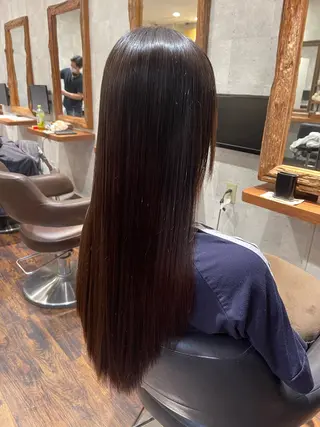 ロング 縮毛髪質改善カケル 透明感カラー✨のヘアスタイル