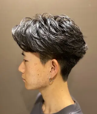 ショート パーマ 大泉 和也のヘアスタイル
