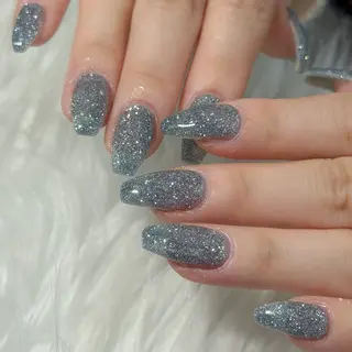 ネイル LAVISH nanamiのネイルデザイン